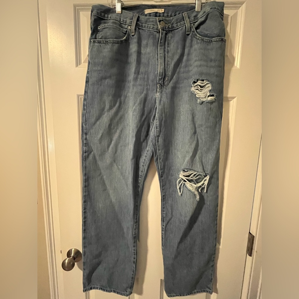 Levi’s ‘94 Baggy Distressed Jeans